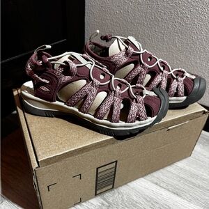 NEW KEEN Women’s Sandals - Burgundy and Cream